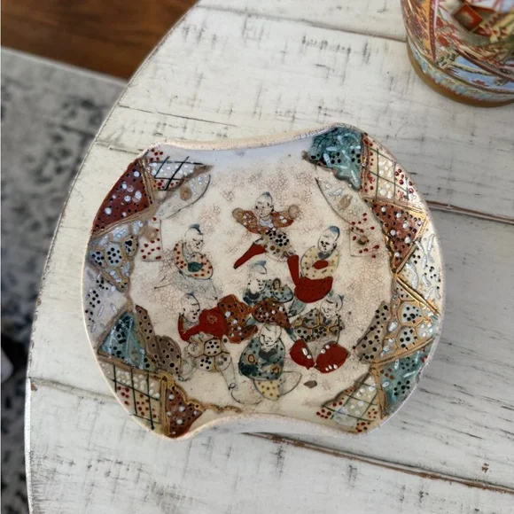 Antique Japanese Satsuma Mini Dish, Meiji Period Hand Painted Crackle Glaze